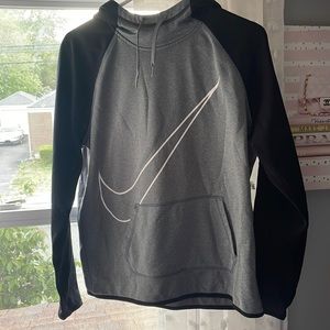 Unisex Nike dri fit hoodie